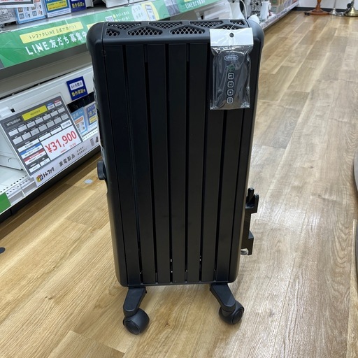 DeLonghi デロンギ オイルヒーター MDHU09-PB ブラック 季節家電 暖房器具 のご紹介です！