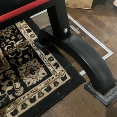 筋トレベンチプレス　トレーニング　長椅子の画像