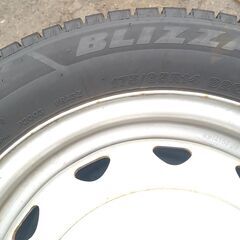 スタットレスタイヤ　165/65R14　2022年　VRX3　約９分山の画像
