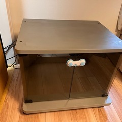 キャスター付きテレビ台の画像
