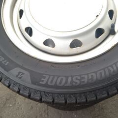スタットレスタイヤ　165/65R14　2022年　VRX3　約９分山の画像