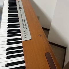 16日本日のみ。引き渡し当日終了【電子ピアノ】YAMAHA P-120⭐︎電子ピアノ　ペダル付き　中古の画像