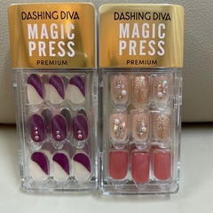 【お値下げしました】
✨新品未使用✨貼ってはがせる簡単ネイルチップの画像