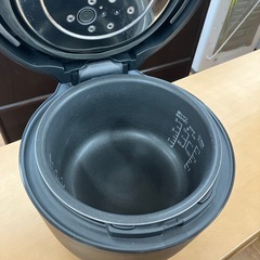 「安心の6ヶ月保証付。【Panasonic 圧力IH炊飯ジャー SR-NA102 5合(0.9L)2023年製】取りに来れる方限定。」の画像