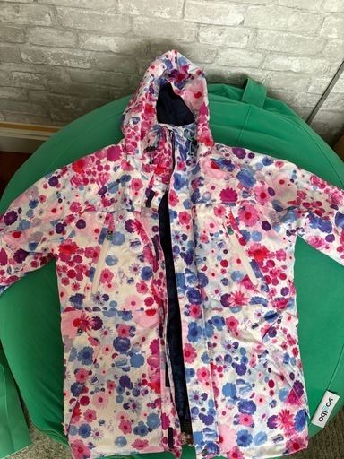 レディーススノボウェアと板、靴のセット