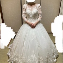 【クリーニング済み】YNSwedding ウェディングドレス くるみボタンの画像