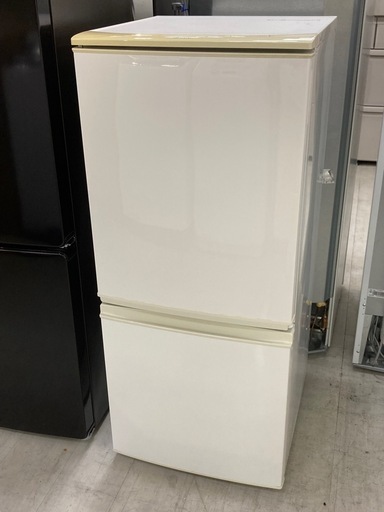 取りに来れる方限定！SHARP(シャープ)の2ドア冷蔵庫です！