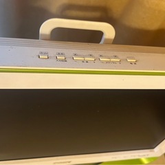 古いポップなSONY製テレビの画像