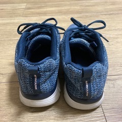 SKECHERS スニーカー ネイビー 24.5cmの画像