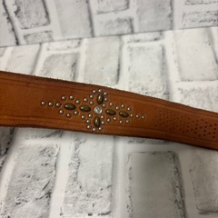 本革　スタッズレザーベルトの画像