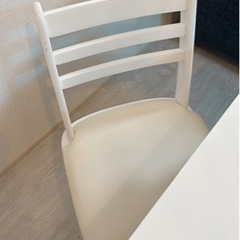 伸縮式ダイニングテーブルの画像