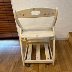 椅子（学習机用の子供向け）の画像