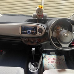 トヨタ　ヴィッツ　平成26年　6.8万キロ　1.3F  4WD NSP135 車検令和9年1月　スマートキー　プッシュスタート　の画像