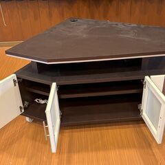 差し上げます　テレビ台の画像
