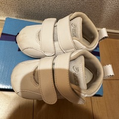 ASICS ホワイト アミュレ　ファーストシューズ　13cmの画像