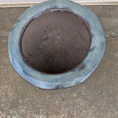 メダカ鉢、火鉢の画像