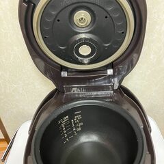 【商談中】生活家電　タイガー土鍋IH炊飯器　５．５合炊の画像