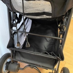 ベビーカー スムーヴ アップリカ　三輪バギーの画像