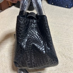Leather Jewels クロコダイル風ハンドバッグ ストラップ付きの画像
