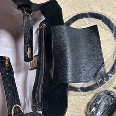 Leather Jewels クロコダイル風ハンドバッグ ストラップ付きの画像