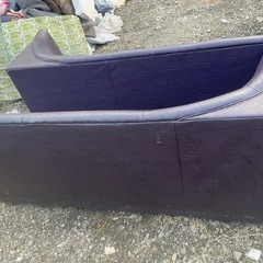 3人用ソファー2つありの画像