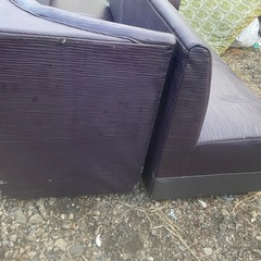 3人用ソファー2つありの画像