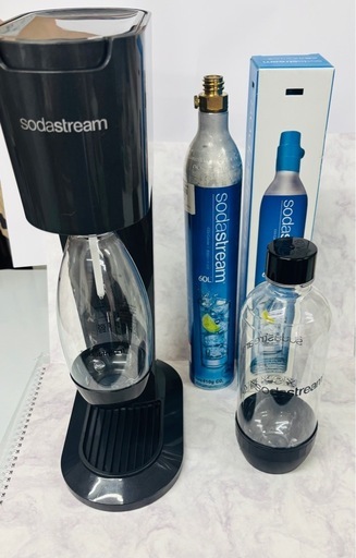ソーダストリーム 本体＋ガスシリンダー2本＋ボトル2本セット！すぐ使える炭酸水