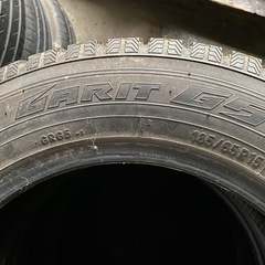 185/65R15 　TOYO GARIT G5 スタッドレスタイヤ の画像