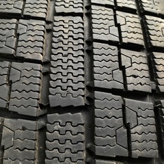 185/65R15 　TOYO GARIT G5 スタッドレスタイヤ の画像