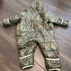 【新品未使用】ユニクロ ベビーアウター サイズ80 オリーブグリーンの画像