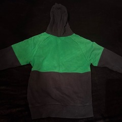  NIKE 130〜140cm パーカーの画像