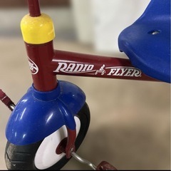 RADIO FLYER 三輪車 押し手ハンドル付きの画像