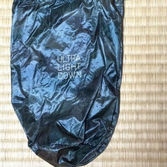 ユニクロ ダウン メンズLサイズ ドライクリーニング済みの画像