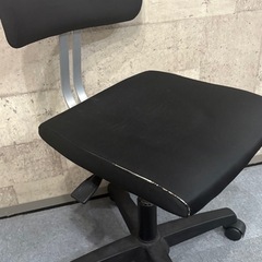 キャスター付き　デスクチェア　ワークチェアの画像