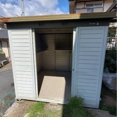 ヨド物置 倉庫 道具入れ 収納　約幅2200mm奥2200mm高2080mmの画像
