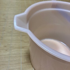バケツ、ピンク、紫の画像