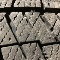 215/65R16 VRX2の画像