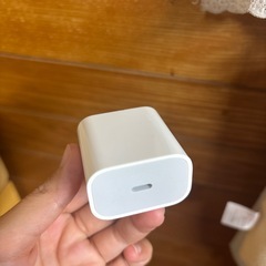 Apple 充電器の画像
