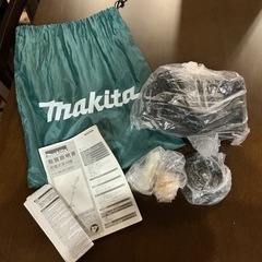 充電式草刈機🔌🌱マキタmakita取扱説明書付き❗️10.8Vスライド式バッテリー🔋軽量MUR100D緑•白の画像