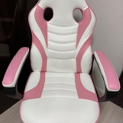 ゲーミングチェア　白ピンクの画像