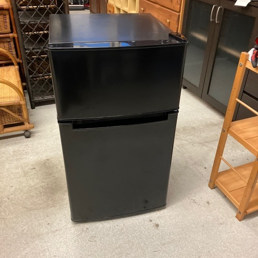 K2510-208 Haier 冷蔵庫 BR-85A 85L 2024年製 動作確認済み キズ汚れ有り