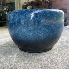 【リユースショップスパークル】火鉢　昭和レトロ　灰入り　メダカ鉢　金魚鉢　青　陶器製　配送可能♪の画像