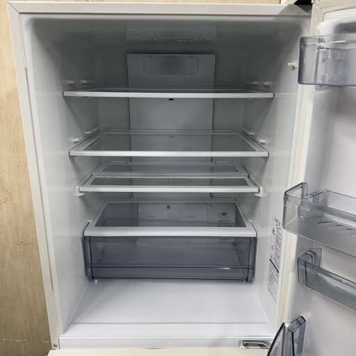 59○送料設置無料　22年製　アクア大型冷蔵庫　355L  洗濯機