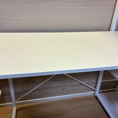 【取引中】ニトリ ワークデスク 収納棚付き！の画像