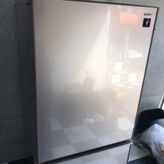 シャープ　137ℓ冷蔵庫の画像