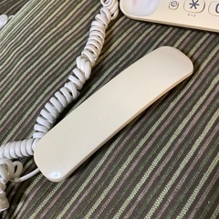 Panasonic VE-GD24-W 有線電話 子機付きの画像