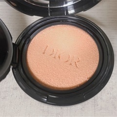 ディオールスキンフォーエヴァートーンアップ グロウ クッション 01 アプリコット（メイクアップ ベース）13gの画像