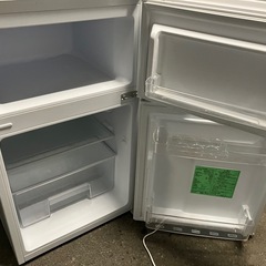 2510-394 ヤマダセレクト ノンフロン冷凍冷蔵庫 YRZ-C09H1 2022年製  全定格内容積87L 動作確認済み キズ 汚れありの画像