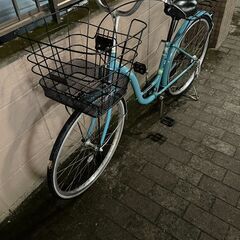 リサイクルショップどりーむ荒田店　No542 自転車　ママチャリ　シティサイクル　26インチ　ターコイズブルー　LEDライト付き♪　大きな前カゴ付き♪の画像