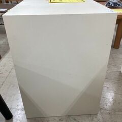 J5782　【リユースのサカイ柏店】　コの字のテーブル　クリーニング済みの画像